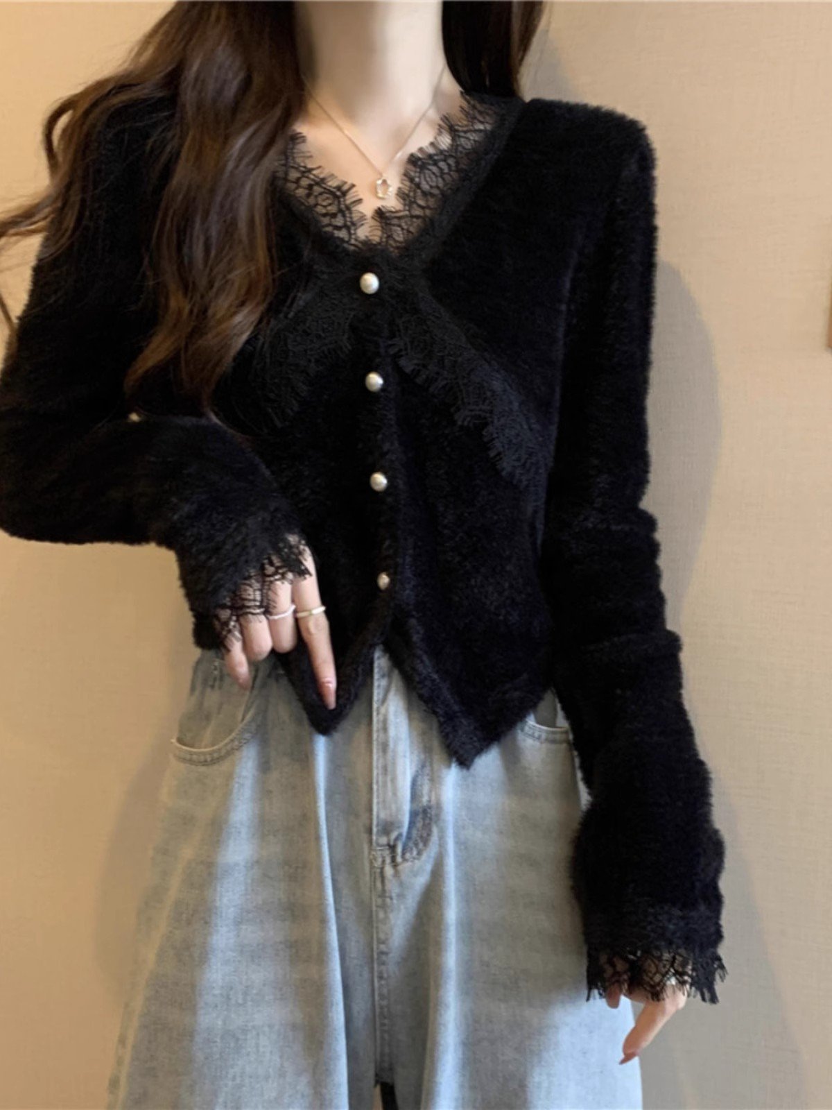 纯欲黑色v领蕾丝长袖T恤女春季气质洋气