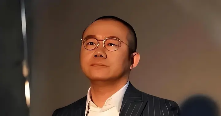 人前一套，背后一套，戴着“人皮面具”的涂磊，这次终于藏不住了