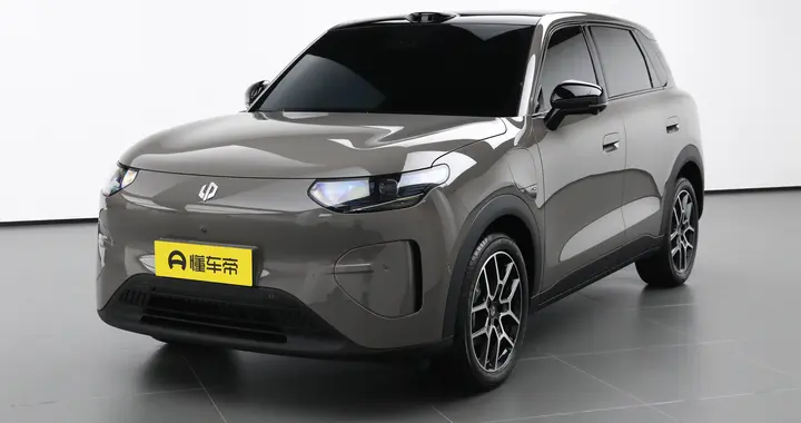 打破小车必减配魔咒！零跑A10用8650芯片证明什么叫诚意