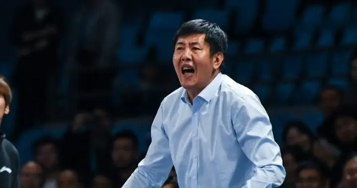 CBA最新消息，丁伟指导正式下课，广东男篮两球员伤情更新！