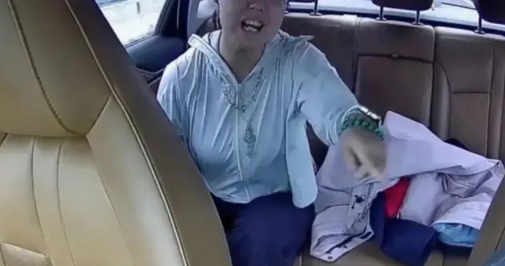 上海女子打车回家，行李要司机搬上三楼被拒，怒怼：上海人怎么这样？
