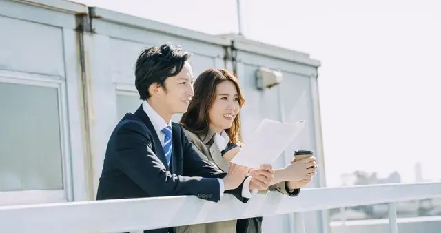 事业与爱情之间，毅然选择前者的星座男