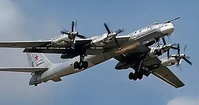 日本海巨响！俄空耍日本，11小时“贴脸”飞行，东京为何干瞪眼？