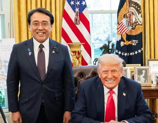 美日已谈崩，石破茂强硬说不，中方迎来重要机遇，还剩7800亿美债