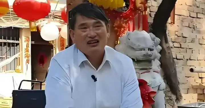“大衣哥”称家门口装了6个监控，回家还得爬梯子，比全红婵还惨
