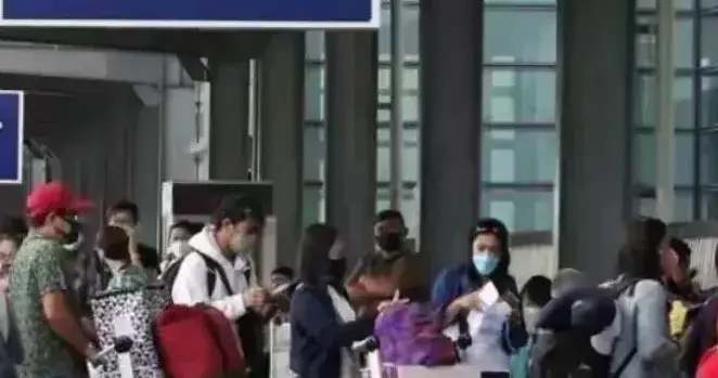 美国不撑腰了？中国游客不来了？菲律宾赶紧开电子签！