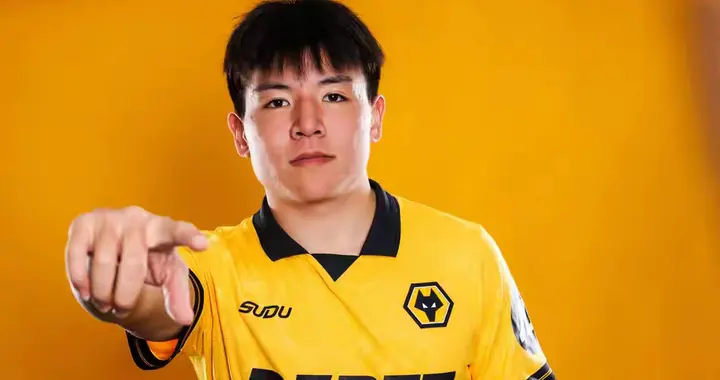 英超狼队 官方宣布、中国U23国足队长 徐彬 以租借加盟去巴恩斯利