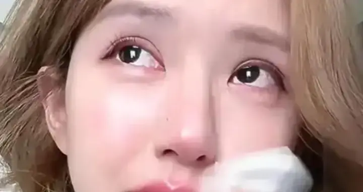不顾央媒警告顶风作案！戏混子扎堆，演唱会乱象炸出一堆牛鬼蛇神