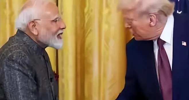 特朗普计谋得逞，普京遭盟友背刺，50%降至18%，中方成定海神针