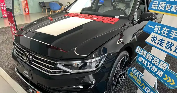 实拍大众迈腾B8，月销11232辆，曾经的“标杆”如今值不值得买？