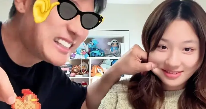 张丹峰陪女儿玩拼豆，被爸爸捏脸娇羞模样好美，一家子都是高颜值