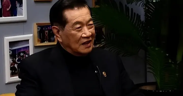 又一敢说真话的人去世，得罪总统也不怕