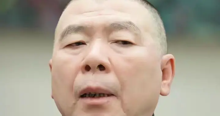 冯小刚直言：她太能装了，永远红不了，更别说拿奖了，她是谁？
