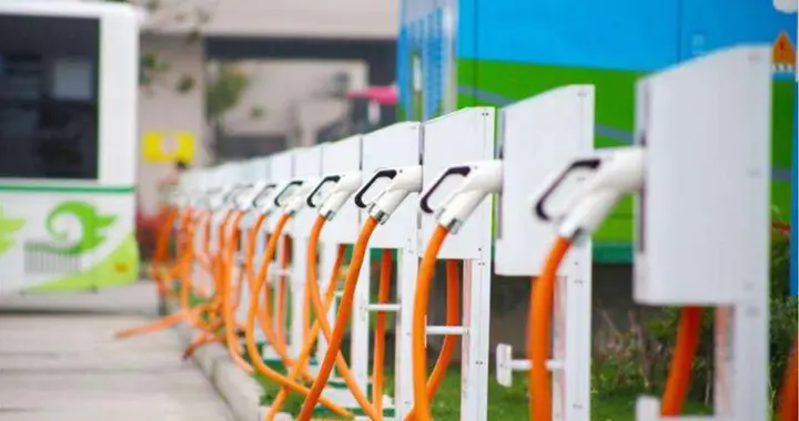 从“人管车”到“桩管车”：天曜WE P7 Ido用AI破局高端运营难题