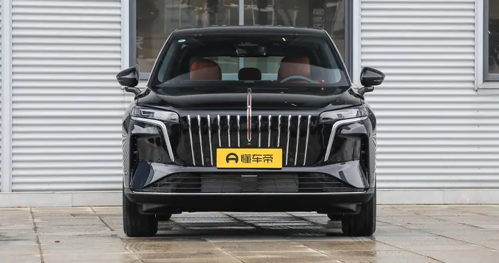 开了红旗HS6 PHEV之后，我对它改观了！这才是家用SUV