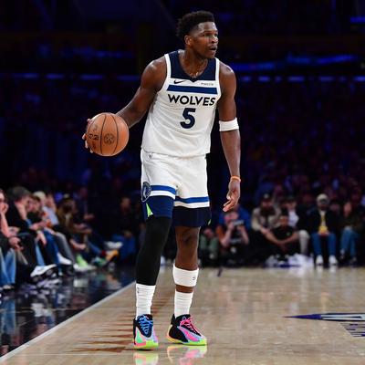 火箭大狗熊：火箭队兵不血刃地战胜了费城7