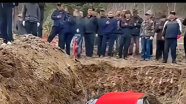 海边听风：辽宁一位富豪离世，后事办得着实