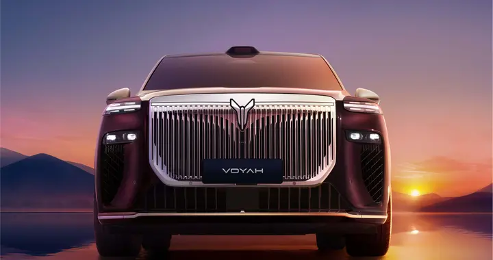 岚图泰山计划11月上市 与问界M9构成华系旗舰SUV双雄格局