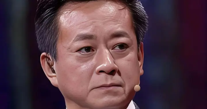 7年前那个诬告朱军“性骚扰”，让朱军身败名裂的弦子，如今怎样