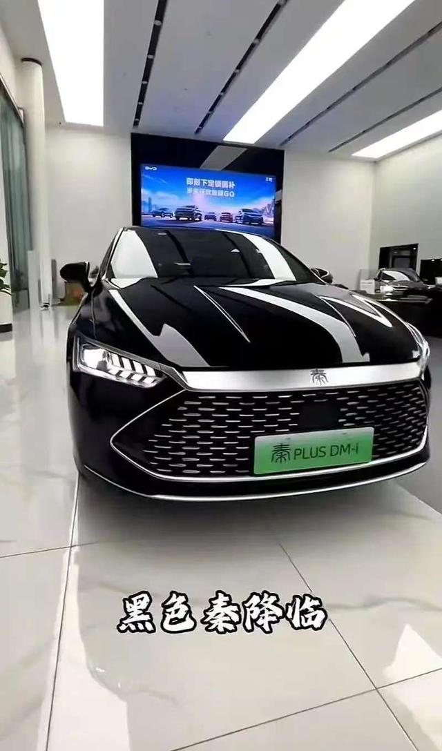 7-15万家用轿车看这2辆错不了，月薪5000都敢“闭眼冲”