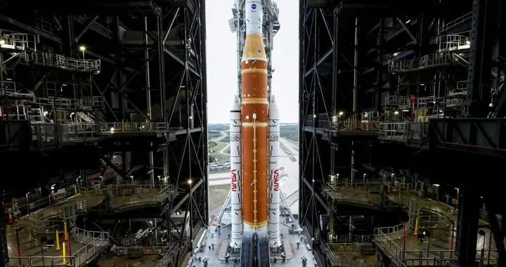 火箭用二手货、飞船带病飞、工程师老龄化…美国重返月球风险重重