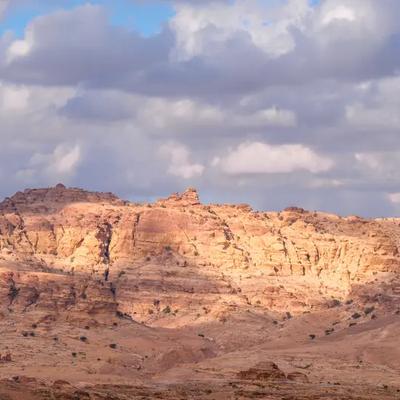 纵横遵义人：约旦与美国的外交关系挺复杂。