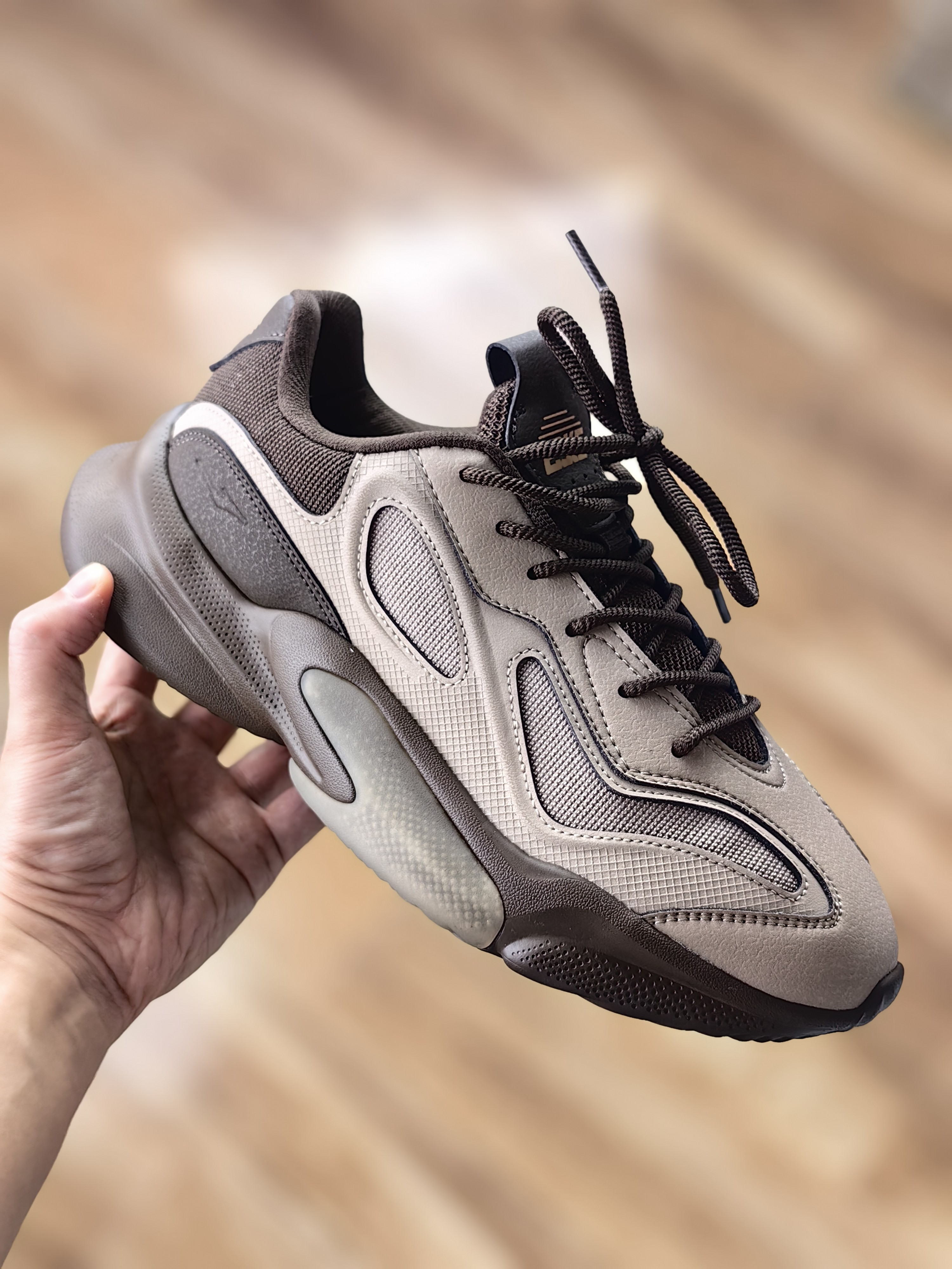 推荐一款好穿也好穿搭的新品复古老爹鞋