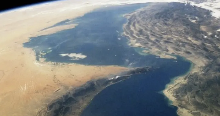 美国一声令下，俄罗斯入账100亿，泽连斯基在法国哭诉：太委屈了