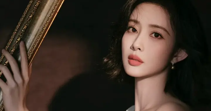 美女壁纸-第6609期-孟子义
