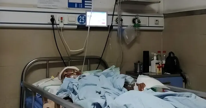 江苏男子突发脑出血走了，医生叹气：吃降压药时候，没注意这4点