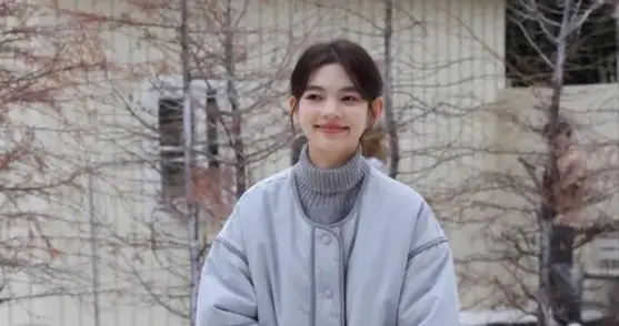 冬季清透蓝色系：一抹静谧，穿出高级优雅!