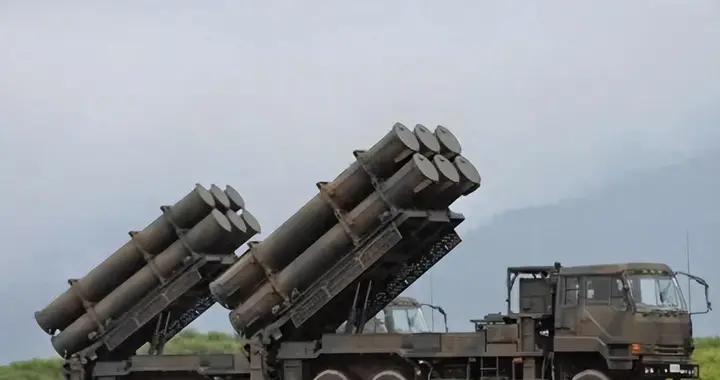 日本导弹直逼上海？中方忍无可忍，40天空域警告，范围超台湾两倍