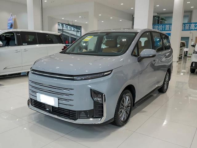 这款七座MPV车型被“忽视”，限时一口价5.48万起，外观豪华动感