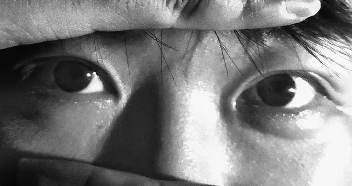 《西方世界的花花公子》：英雄是怎样被村庄造出来的