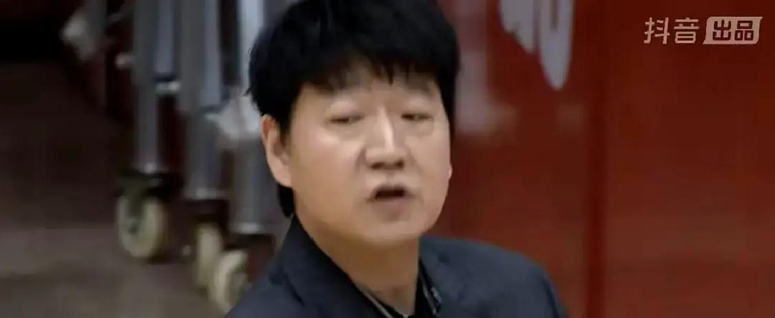 山东男篮要是真想翻身，先别盯着“情怀”喊口号了，球员市场可不吃这一套 ...