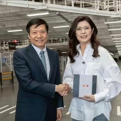 阿水哥哥来了：郑丽文去一趟小米，得到一台