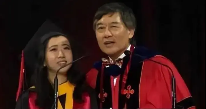 “空气香甜女”杨舒平，已被美国驱逐出境，如今回国下场大快人