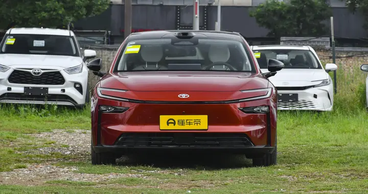 这款丰田纯电轿车，配鸿蒙座舱+激光雷达，续航710km，值得选吗？