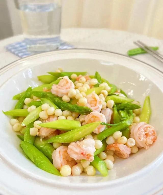 它被称为“水中人参”穷人的滋补品，常吃“益肾”固精、抗疲劳！