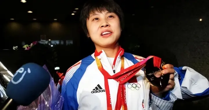 42岁王濛再破“天花板”，这一次，她让李琰跟整个冰坛都"沉默"了