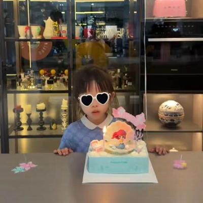 后卿娱乐：杜淳女儿5岁生日排场足！满墙气