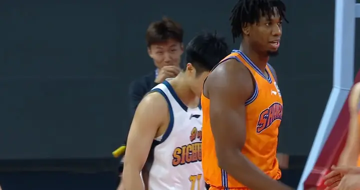 CBA榜眼首秀，空砍23分全场得分王，辽宁队功勋弗格首秀