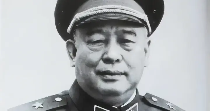 1958年余秋里接任石油工业部部长，毛主席关心询问他的年龄是多少