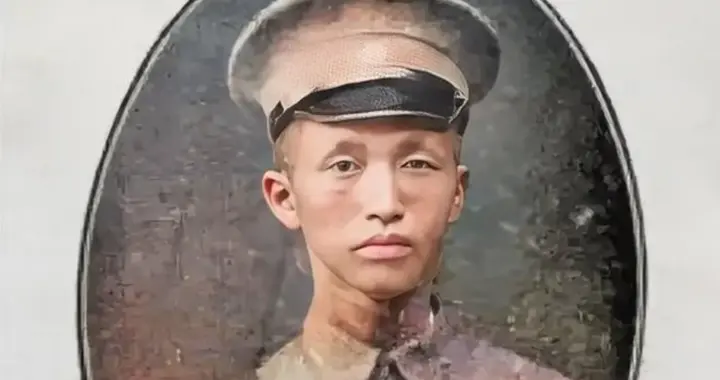 1926年，大叛徒白鑫的戎装照，出身于黄埔军校，投敌后不久被击毙