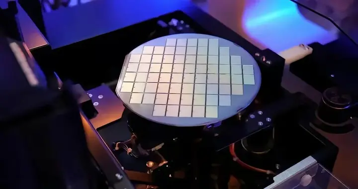 一闷棍没把中国敲晕，还给中国打通了任督二脉，荷兰这下麻烦大了