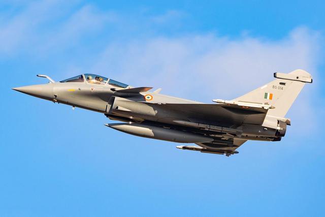 突发！第4架阵风被击落，印高官遭导弹击毙，巴铁再迎大捷