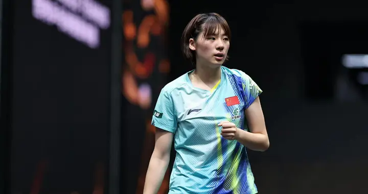 陈熠亚锦赛女单夺魁!决赛零封张本美和，这个翻身仗打的真是漂亮!