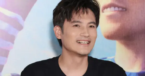 吃孔琳7年“软饭”却爱上柯蓝，现娶小12岁美女，儿子成国民童星