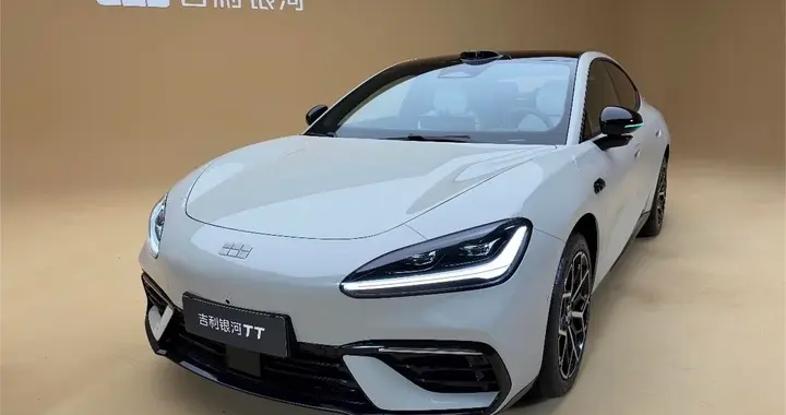 银河TT从12.99-18.59万怎么选？90%的人纠结入门和尊贵，答案来了