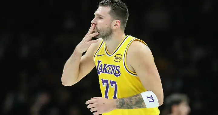 25胜0负！湖人继续保持三节领先不败战绩